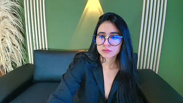 ChloeTurner  online show from 10-13-25, 03:13