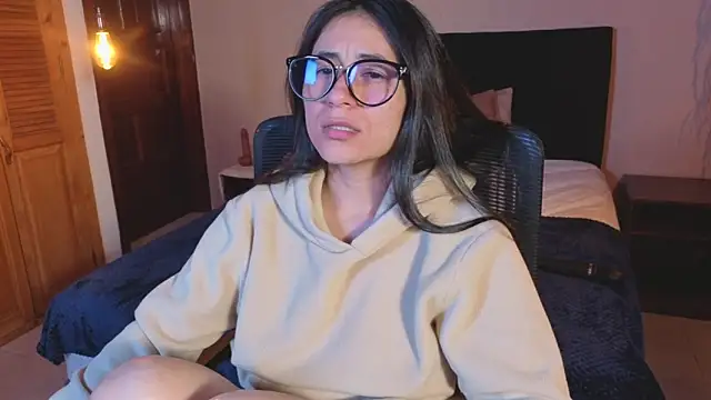 ChloeTurner  online show from 02-27-26, 09:14