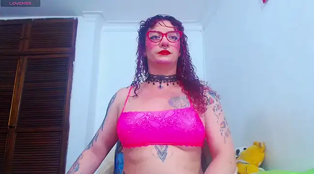 Skarleth77 online show from 03-13-25, 08:48