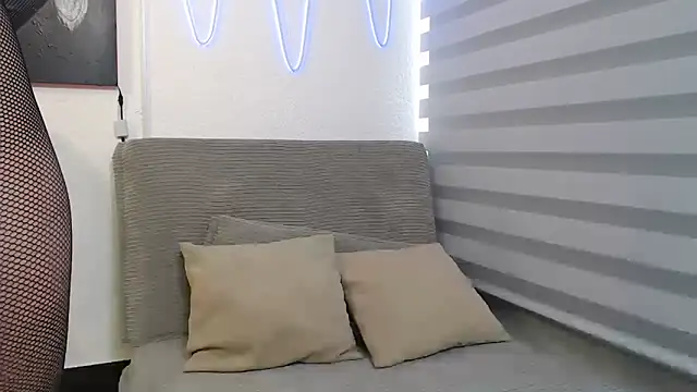 Snapshot of team_dinamite69 chatting on 10-09-25, 02:50 team dinamite69 online show from 10-09-25, 02:50