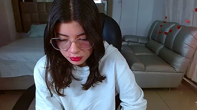 zoecruzz online show from 02-28-26, 02:17