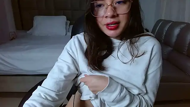 zoecruzz online show from 02-13-26, 02:28