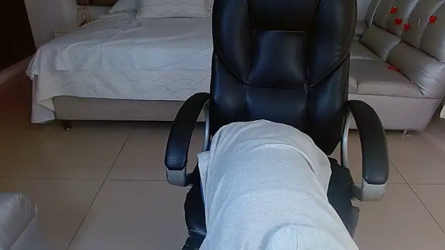 zoecruzz online show from 03-27-26, 01:45