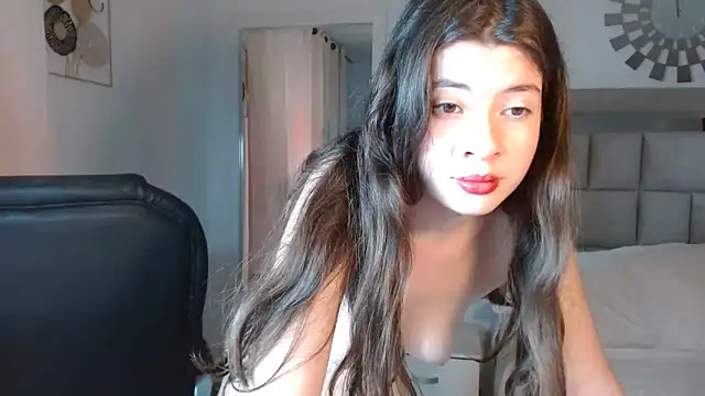 zoecruzz online show from 03-20-25, 05:36