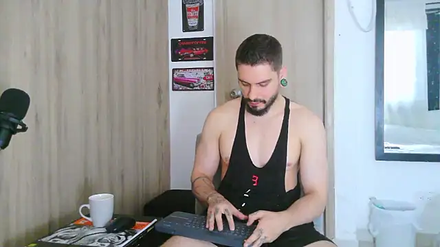 Aaron kwok28 online show from 02-23-26, 10:10