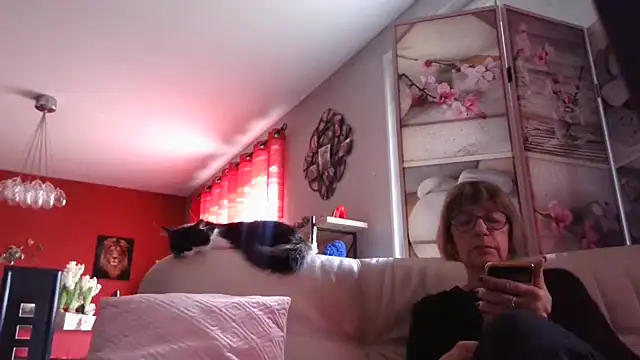 Miss-Lova online show from 01-15-25, 12:36