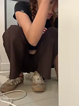 Katee Jones online show from 02-16-26, 08:18