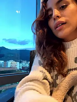 Katee Jones online show from 01-14-26, 11:08