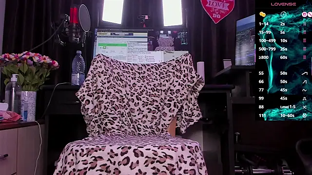 Raissa sky26 online show from 10-23-25, 02:32