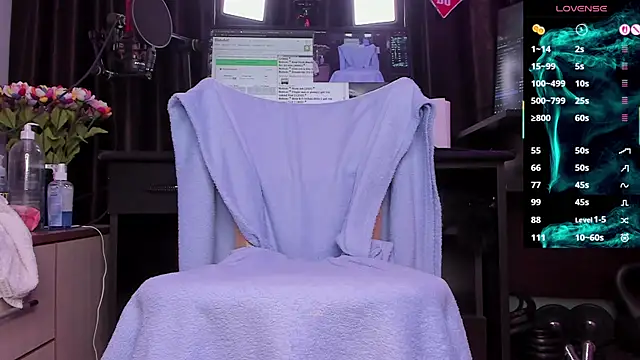 Raissa sky26 online show from 04-18-26, 02:47