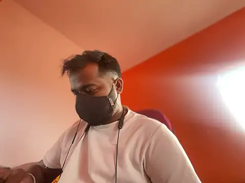Snapshot of manoj_master chatting on 04-23-26, 10:55 manoj master online show from 04-23-26, 10:55