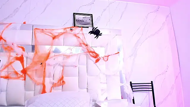 BritneyCollins online show from 10-11-25, 11:33