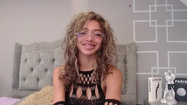 BritneyCollins online show from 03-19-25, 12:12