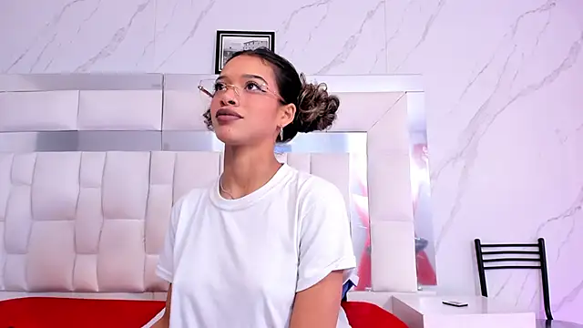 BritneyCollins online show from 10-02-25, 11:46