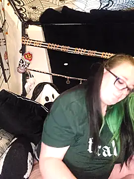 Bunny Cummings online show from 10-29-25, 08:57