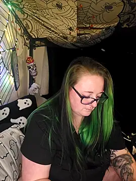 Bunny Cummings online show from 10-19-25, 09:28