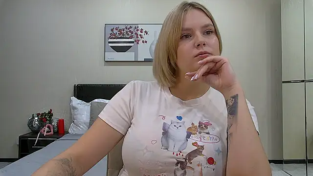 DianeMills online show from 11-26-25, 07:14