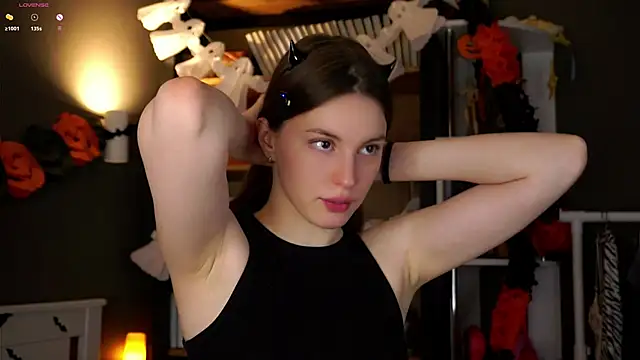 DarylBarks online show from 10-31-25, 01:13