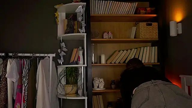 DarylBarks online show from 11-30-25, 01:17