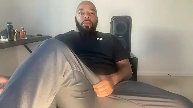 Snapshot of Bbcfun44 chatting on 02-21-26, 01:13 Bbcfun44 online show from 02-21-26, 01:13