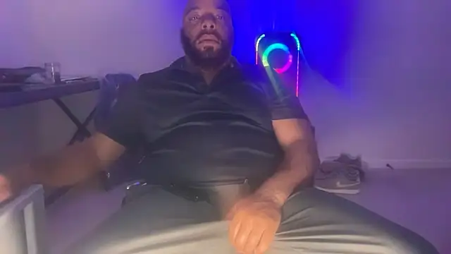 Snapshot of Bbcfun44 chatting on 02-23-26, 06:25 Bbcfun44 online show from 02-23-26, 06:25