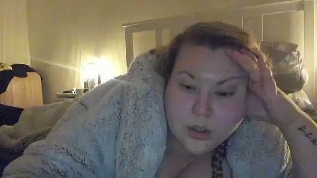 Busty-BBW-Emilie online show from 01-21-25, 02:00