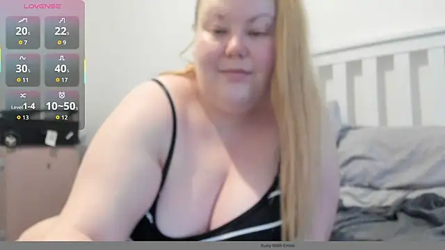 Busty-BBW-Emilie online show from 10-25-25, 03:34