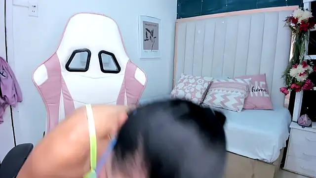 margot smith  online show from 11-05-25, 12:30