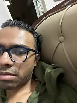 BoyzaraHatke online show from 07-13-26, 01:32