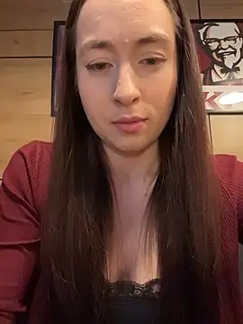 Holly Play online show from 05-26-26, 10:02