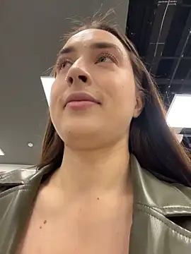 Holly Play online show from 11-05-25, 12:08