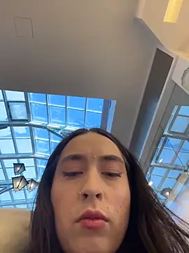 Holly Play online show from 02-14-26, 12:05