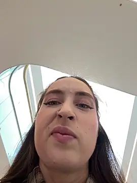 Holly Play online show from 09-09-25, 09:08