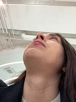 Holly Play online show from 03-07-25, 08:13