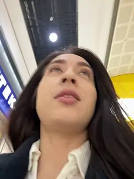 Holly Play online show from 03-17-25, 10:06