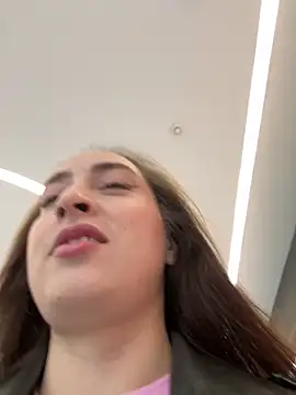 Holly Play online show from 09-11-25, 09:20