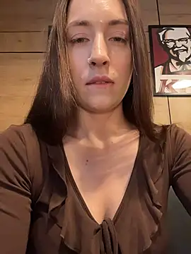 Snapshot of Holly_Play chatting on 07-07-26, 09:57 Holly Play online show from 07-07-26, 09:57
