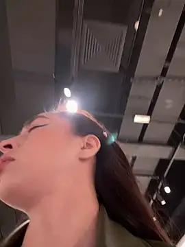 Holly Play online show from 09-30-25, 09:15