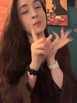 Snapshot of Holly_Play chatting on 06-17-26, 10:36 Holly Play online show from 06-17-26, 10:36