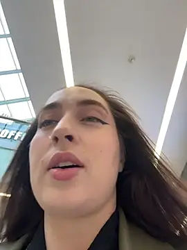 Holly Play online show from 10-05-25, 10:06