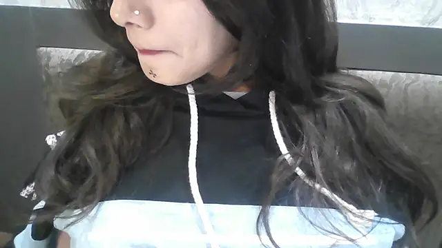 Snapshot of krati74 chatting on 10-12-25, 07:15 krati74 online show from 10-12-25, 07:15