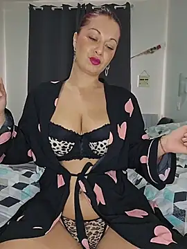 Chaudesquirt online show from 11-14-25, 03:05