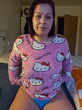 Snapshot of Chaudesquirt chatting on 02-18-26, 07:06 Chaudesquirt online show from 02-18-26, 07:06