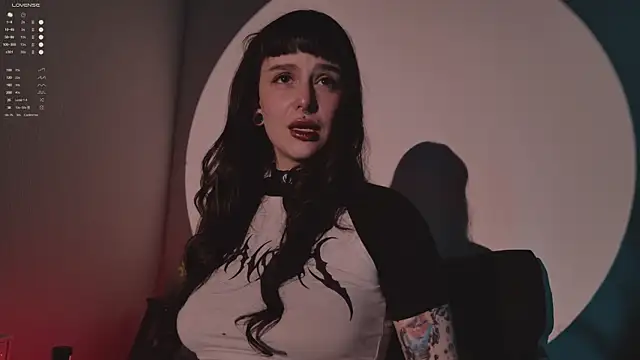 MichaellaMoon online show from 12-04-25, 03:44