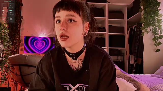 MichaellaMoon online show from 03-21-26, 05:28