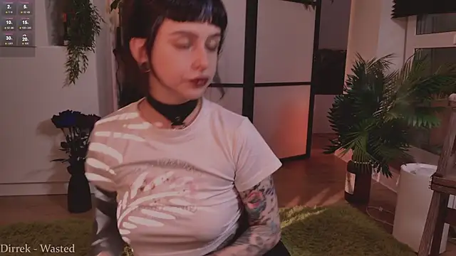 MichaellaMoon online show from 10-11-25, 06:20