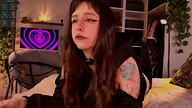 MichaellaMoon online show from 03-27-26, 03:13