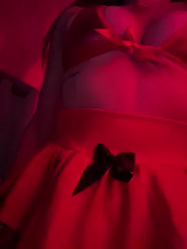 Iris lee online show from 10-31-25, 02:30