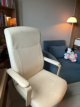 Alessia-miller  online show from 03-29-26, 08:21