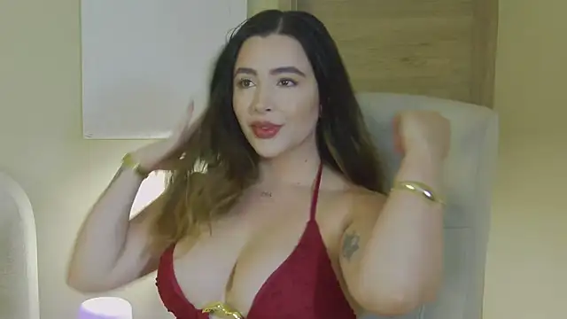 Snapshot of Alessia-miller_ chatting on 02-11-26, 11:15 Alessia-miller online show from 02-11-26, 11:15